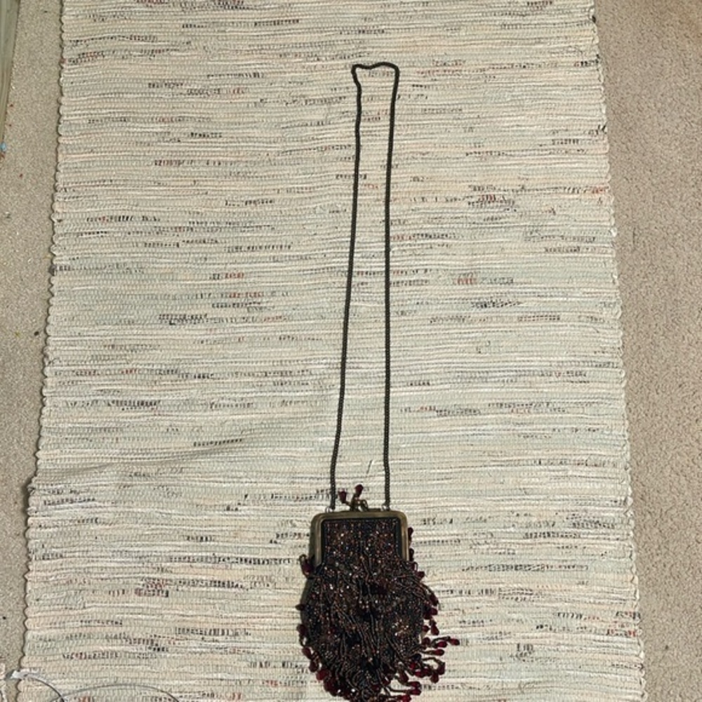 Cute night time purse. No name.